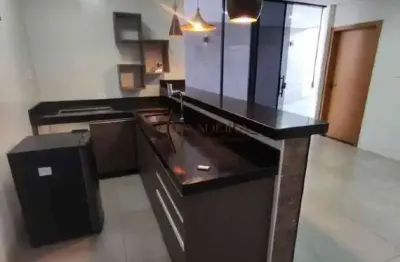 Casa com 4 quartos à venda na Mandaguari, 10, Centro, Mandaguari