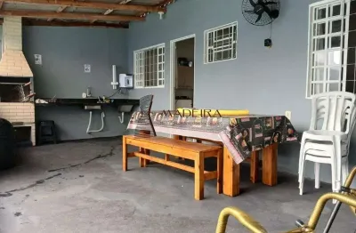 Casa com 1 quarto à venda na Rua Florença, 454, Jardim Atlântico, Mandaguaçu