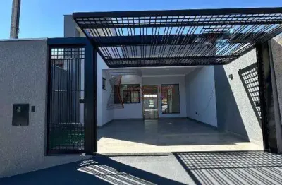 Maravilhosa casa a venda com suite e lavanderia coberta