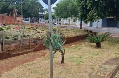 Terreno comercial à venda na Rua Antônio de Paula Antonucci, s/n, Jardim Diamante, Maringá