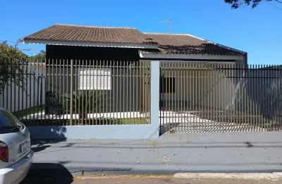 Vende-se Casa no Conjunto Júlio Zacharias em Nova Esperança