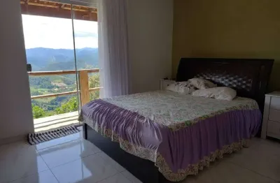 Casa nas montanhas em domingos martins (cond. sítio araribóia )