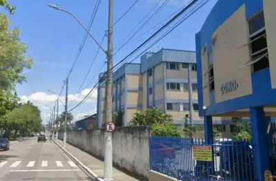 Apartamento de 2 quartos no 1° andar em coq. itaparica - v. velha-es