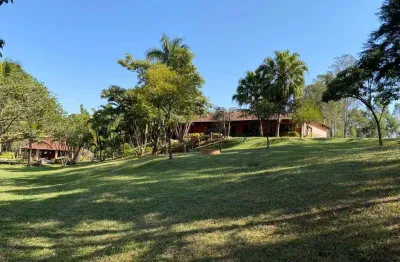 Chácara / sítio com 3 quartos à venda no centro, caçapava  por r$ 3.200.000