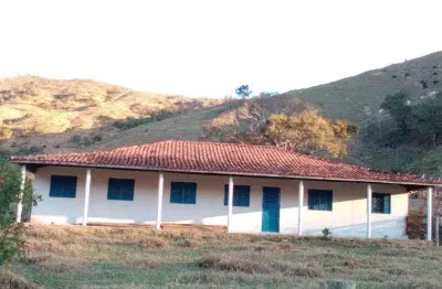 Fazenda com 1 sala à venda no Centro, Cunha 