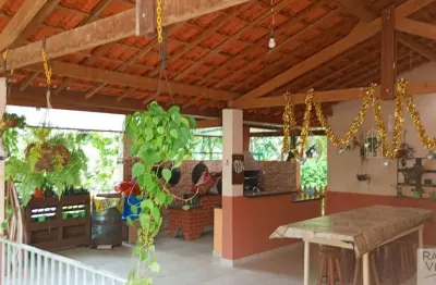 Chácara / sítio com 4 quartos para alugar na Água Soca, São José dos Campos  por R$ 3.500