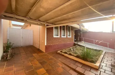 Casa para venda em araraquara, jardim almeida, 3 dormitórios, 1 suíte, 2 banheiros, 2 vagas