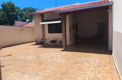 Casa para Venda em Araraquara, Jardim Aclimação, 3 dormitórios, 1 suíte, 2 banheiros, 1 vaga