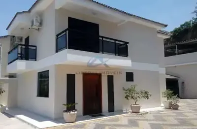 Casa em condomínio fechado com 3 quartos à venda na rua josé bittencourt, itaipu, niterói, 160 m2 por r$ 1.050.000