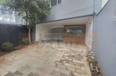 Aluga-se sobrado comercial ou residencial 140m² com 3 vagas - campestre - santo andré