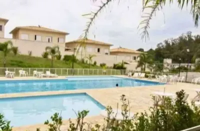Lindo apartamento no condomínio doce lar bella colonia, com 2 dorms