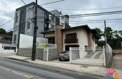 Casa com 3 quartos à venda na rua marajó, --, atiradores, joinville por r$ 1.200.000