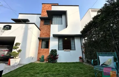 Casa com 4 quartos à venda na rua abraão lincoln, --, bom retiro, joinville por r$ 1.950.000