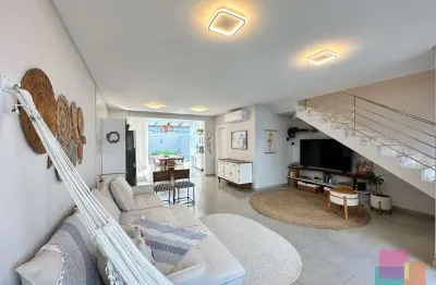 Casa em condomínio fechado com 3 quartos à venda na alfredo emídio da silva, --, itajubá, barra velha por r$ 1.400.000