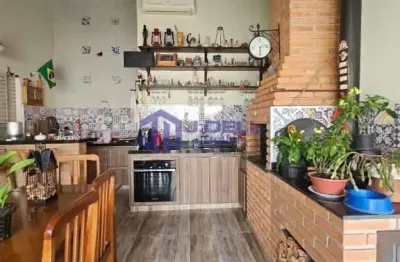 Casa com 3 quartos à venda no Jardim Planalto, Bauru 