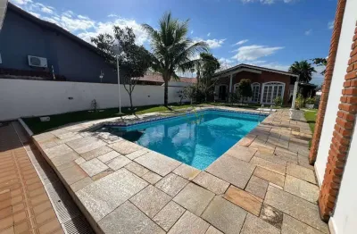 Casa térrea à venda esquina dois lotes e com Edícula Bairro Oásis Peruíbe