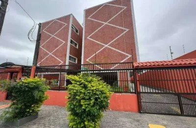 Apartamento à venda 300 metros da praia, no Centro de Peruíbe/SP