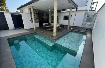 Sobrado a venda Condomínio Três Marias Porteira Fechada Reformado