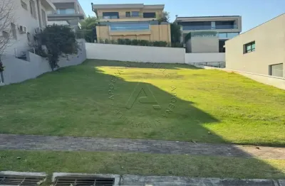 Terreno em condomínio fechado à venda na alameda das bauhínias, 710, tamboré, santana de parnaíba por r$ 2.800.000