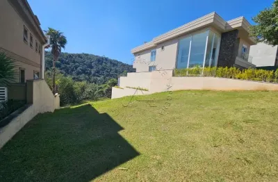 Terreno em condomínio fechado à venda na alameda das aroeiras, 011, alphaville, santana de parnaíba por r$ 2.940.000