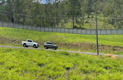 Terreno em condomínio fechado à venda na Rua Flamingo, 40, Suru, Santana de Parnaíba por R$ 360.000