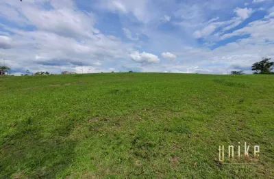 Terreno com pouco aclive no condomínio alphaville com 547m²