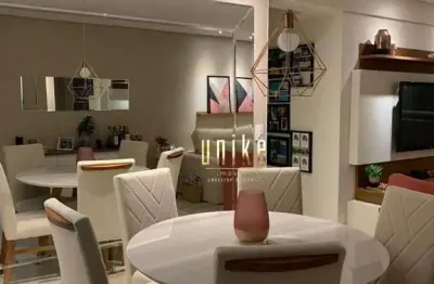 Apartamento no Adriático, sol da manhã, andar alto, todo planejado