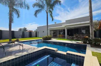 Casa terrea imponente condominio de alto padrao atibaia