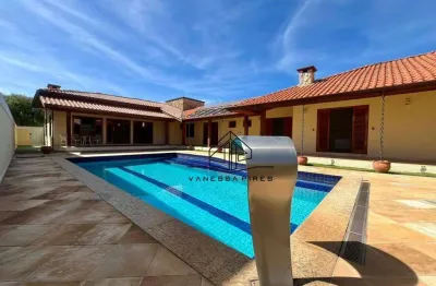Casa terrea condominio shambala  piscina enorme e conexão com a natureza