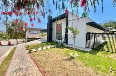 Casa térrea de alto padrão 03 suites  com piscina em condominio clube atibaia