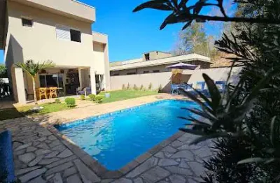 Sobrado com 03 suites condominio fechado atibaia lindo gramado