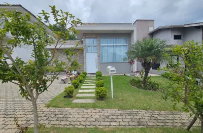 Casa térrea condomínio fechado terras de atibaia i  3 suítes locação padrão