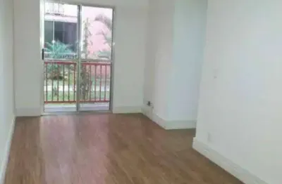 Excelente apartamento térreo no residencia castelo branco