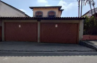 Excelente sobrado - com piscina - terreno 300.00 m²