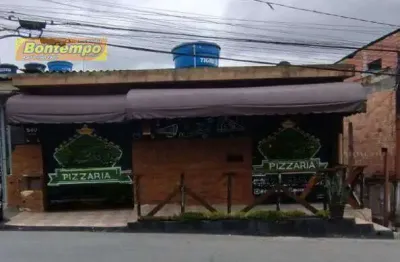 Ótima casa para renda, próxima ao shopping de carapicuíba