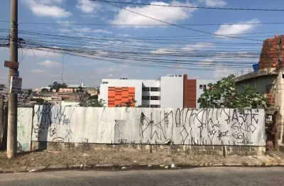 Terreno à venda no Jardim Planalto, Carapicuíba 
