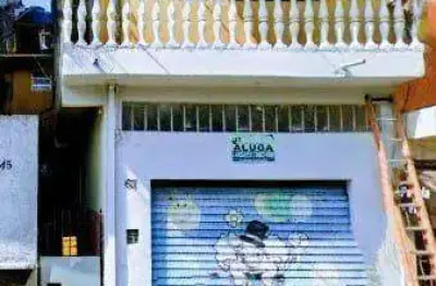 Casa com 2 quartos para alugar na Vila Silviânia, Carapicuíba 