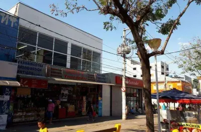 Calçadão de carapicuiba - ao lado do banco santander