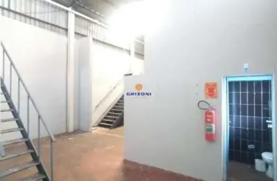 Barração geisel i 3 banheiros i 3 salas i 4 garagens 261m²