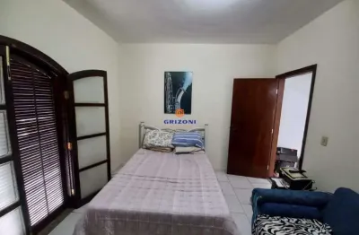 Casa para venda no parque são geraldo, 3 quartos, sendo 1 suíte, sala 2 ambientes, 4 vagas de garagens