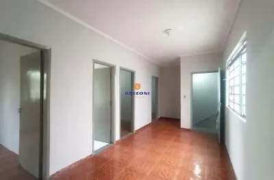 Casa com 3 quartos para alugar no Centro, Bauru 