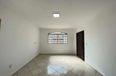 Casa com 3 quartos para alugar no Residencial Jardim Jussara, Bauru 