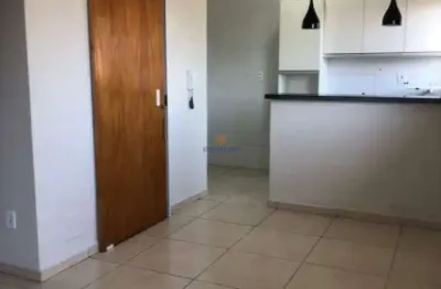 Três apartamento no centro da cidade | cada apartamento contendo 2 quartos | 2 banheiros | 1 vaga