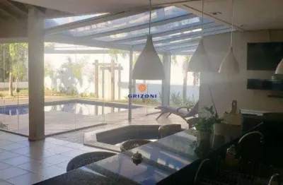 Casa condomínio residencial lago sul,3 quartos ,3 suítes,5 banheiros, 2 salas e 6 vagas