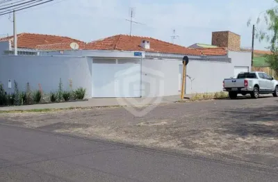 Casa com 3 quartos à venda no Parque Vista Alegre, Bauru 