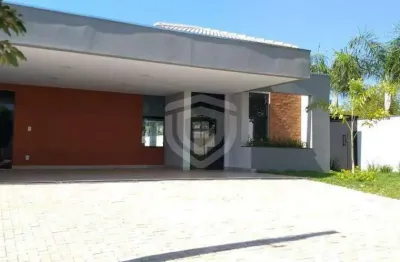 Casa à venda com 3 suítes no condomínio morada do sol