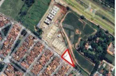 Terreno à venda no Jardim Petrópolis, Bauru 