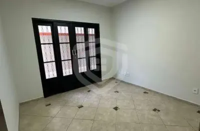 Casa térrea jd. europa | 3 dormitórios,1 suíte |4 banheiros | 3 vagas