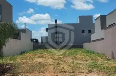 Terreno à venda no Residencial Villa de Leon, Piratininga 