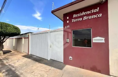 Apartamento térreo no residencial terra branca | 3 quartos sendo 1 suíte | 2 vagas